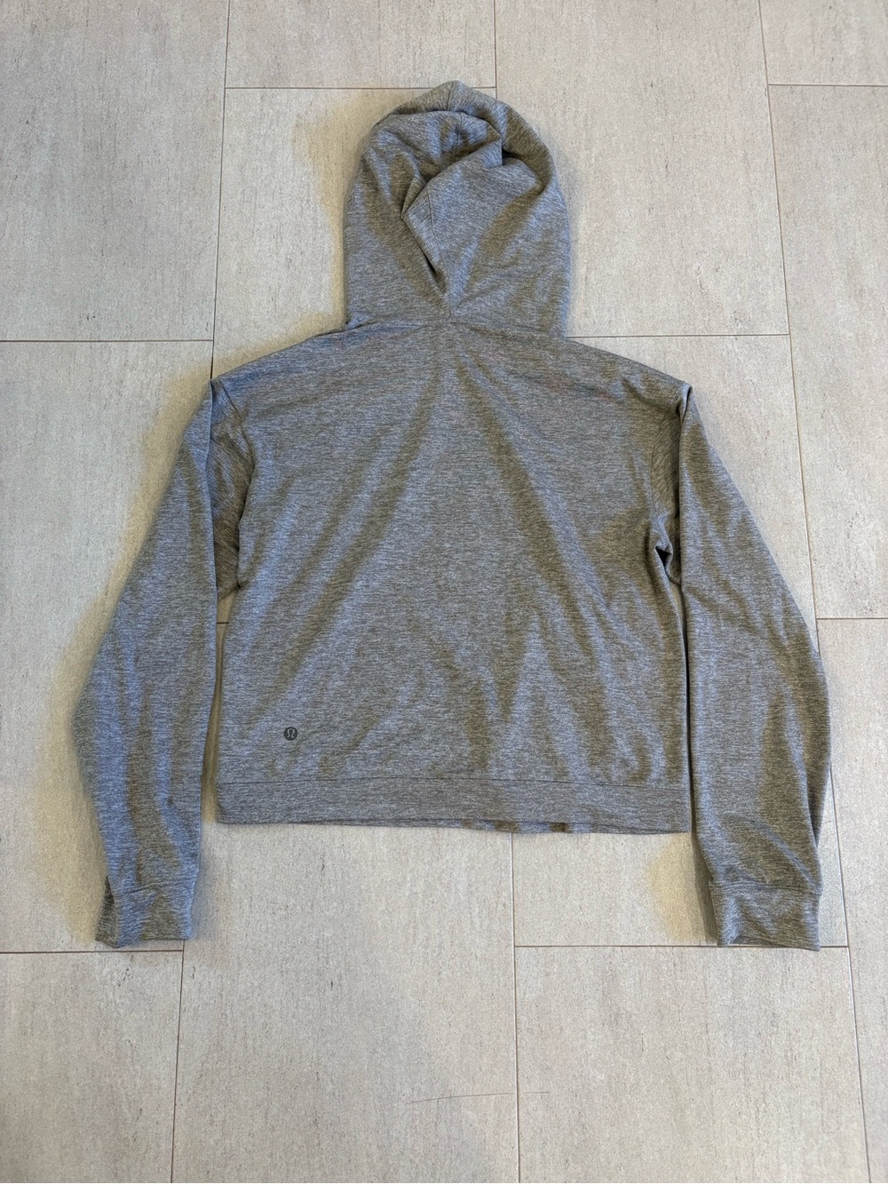 Lululemon lightweight cropped pullover - Picture 2 of 2